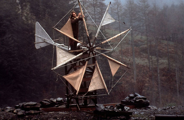 Early alternative – CAT’s ‘70s style Cretan Windmill. The forerunner of today’s wind turbine.