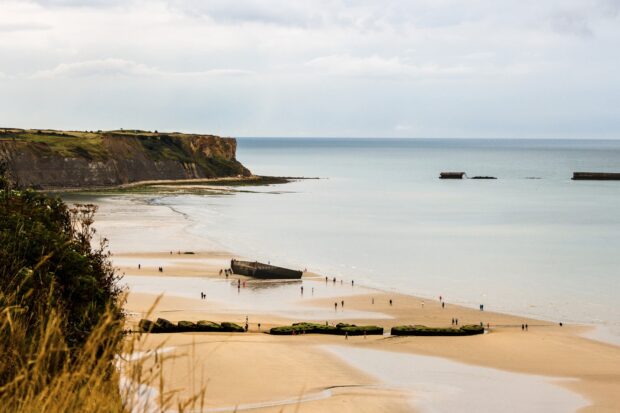 The remains of a Mulberry Harbour, Arromanches-les-Bains, Normandia, France
By Flo129