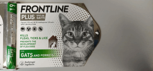 An image of the counterfeit Frontline box which features spelling mistakes